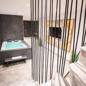  Apartment Private & Garden Alpi